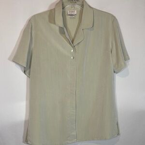 Light Green Short Sleeve women’s Button-Up Shirt